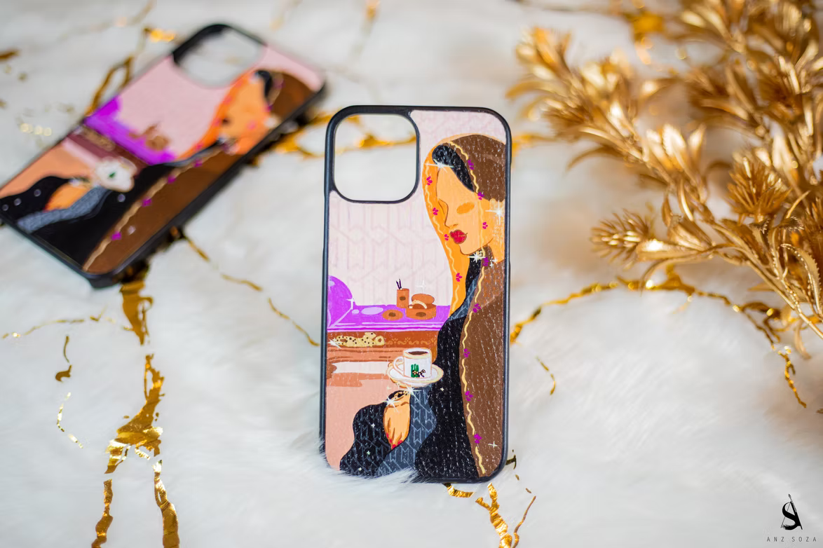 Hand-paint Customization on a Leather Phonecase