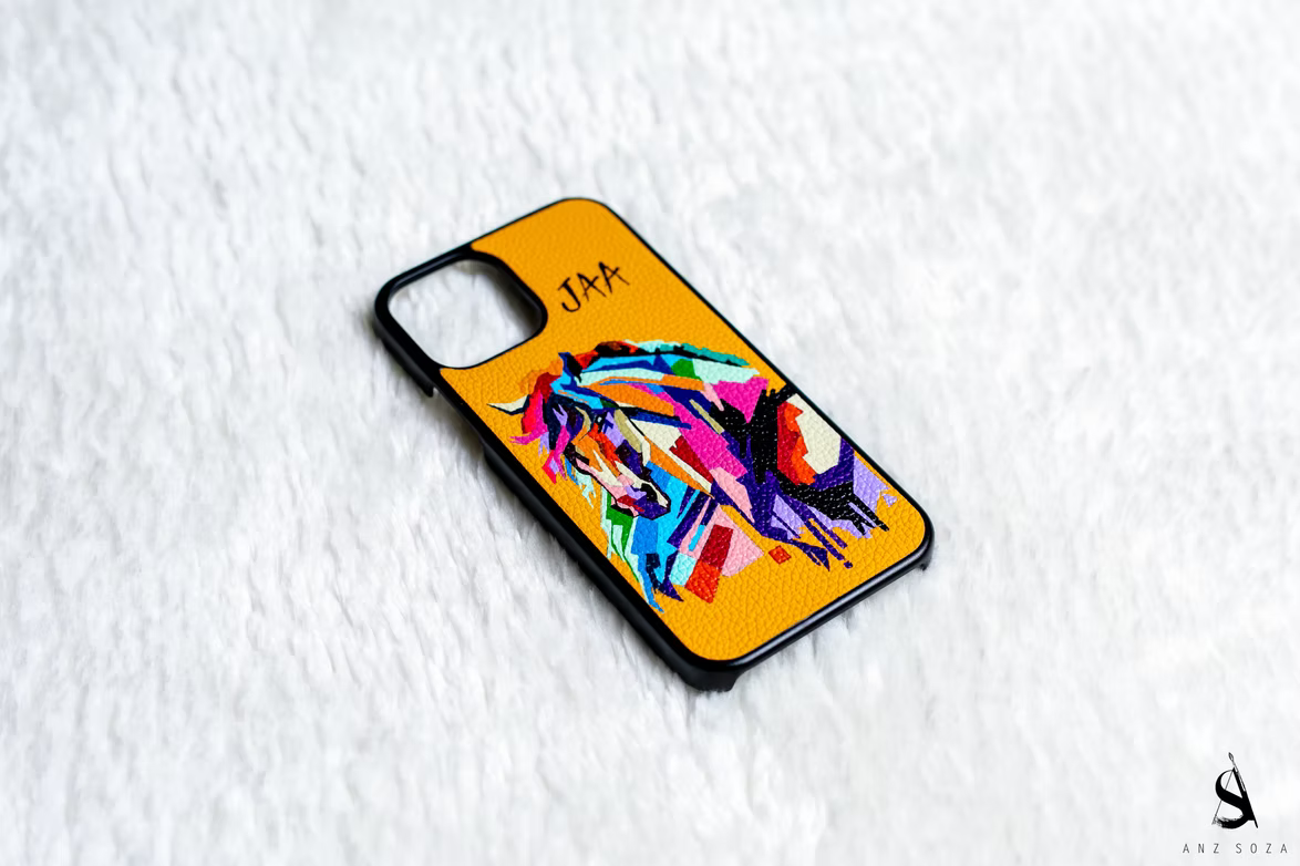 Hand-paint Customization on a Leather Phonecase