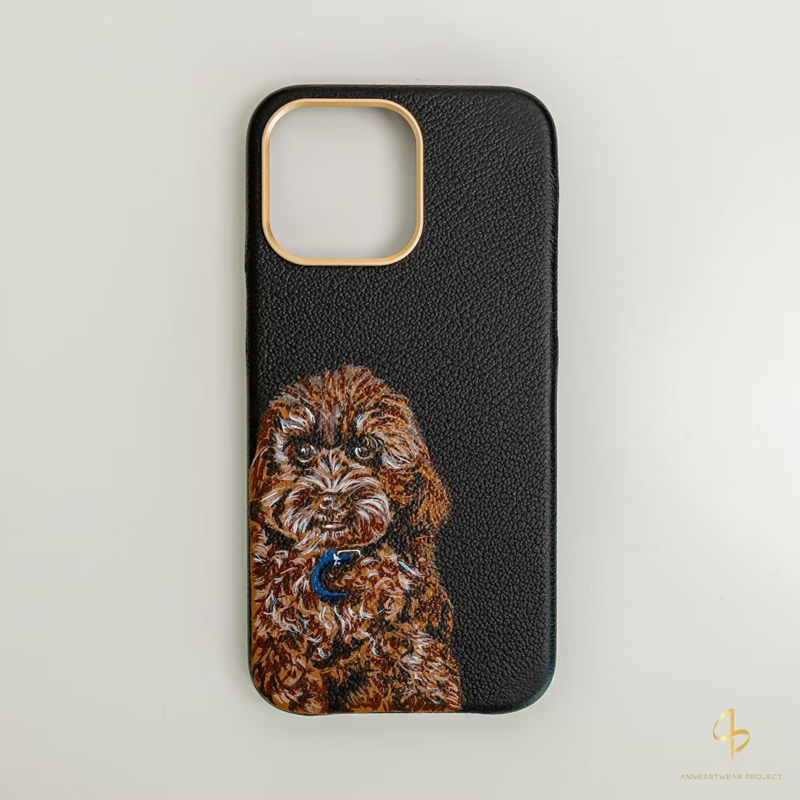 Hand-paint Customization on a Leather Phonecase