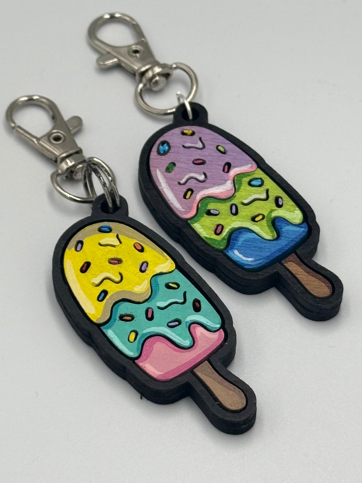 Smart & Stylish: Personalized Tappy Card Keychains