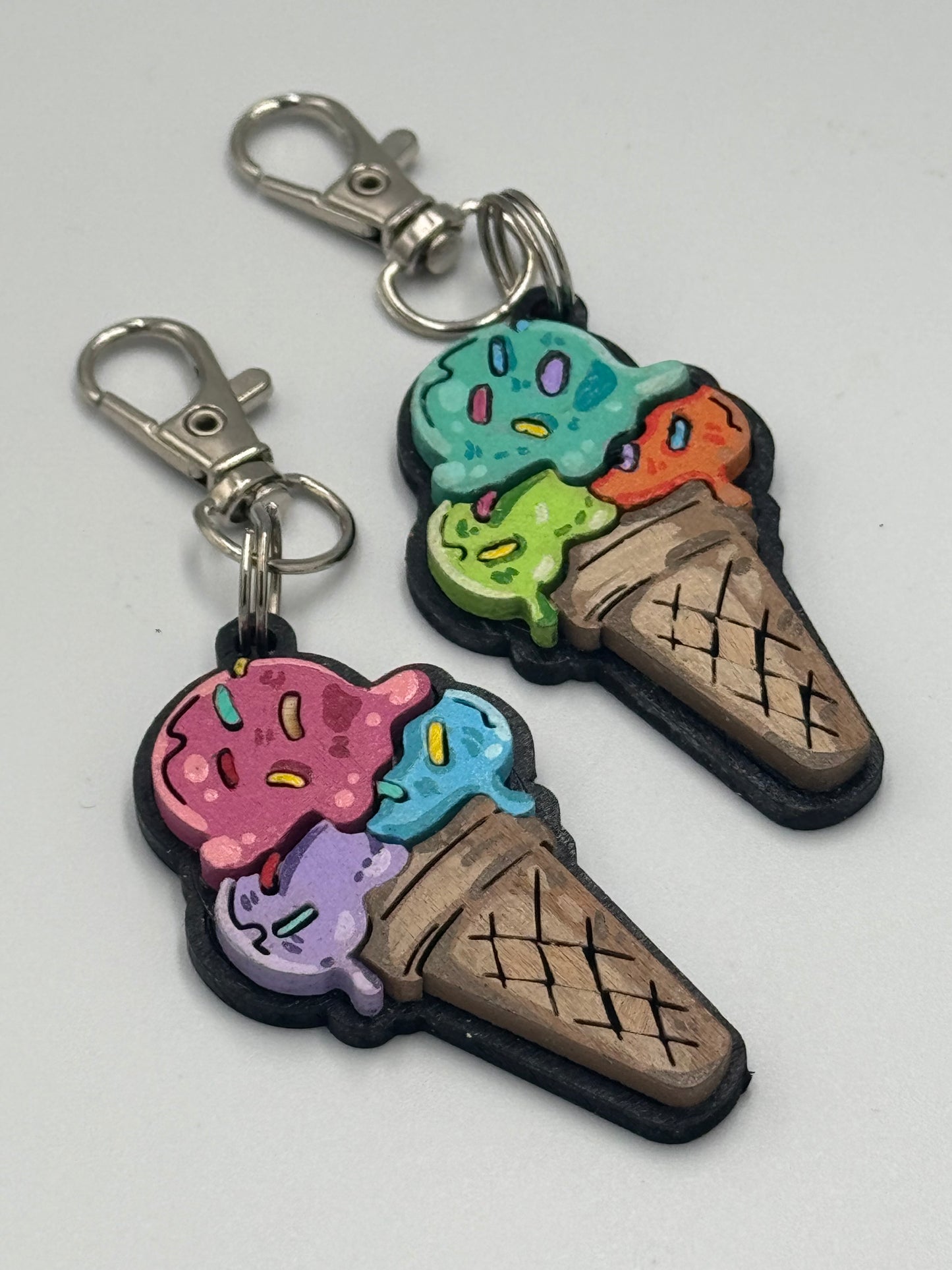 Smart & Stylish: Personalized Tappy Card Keychains