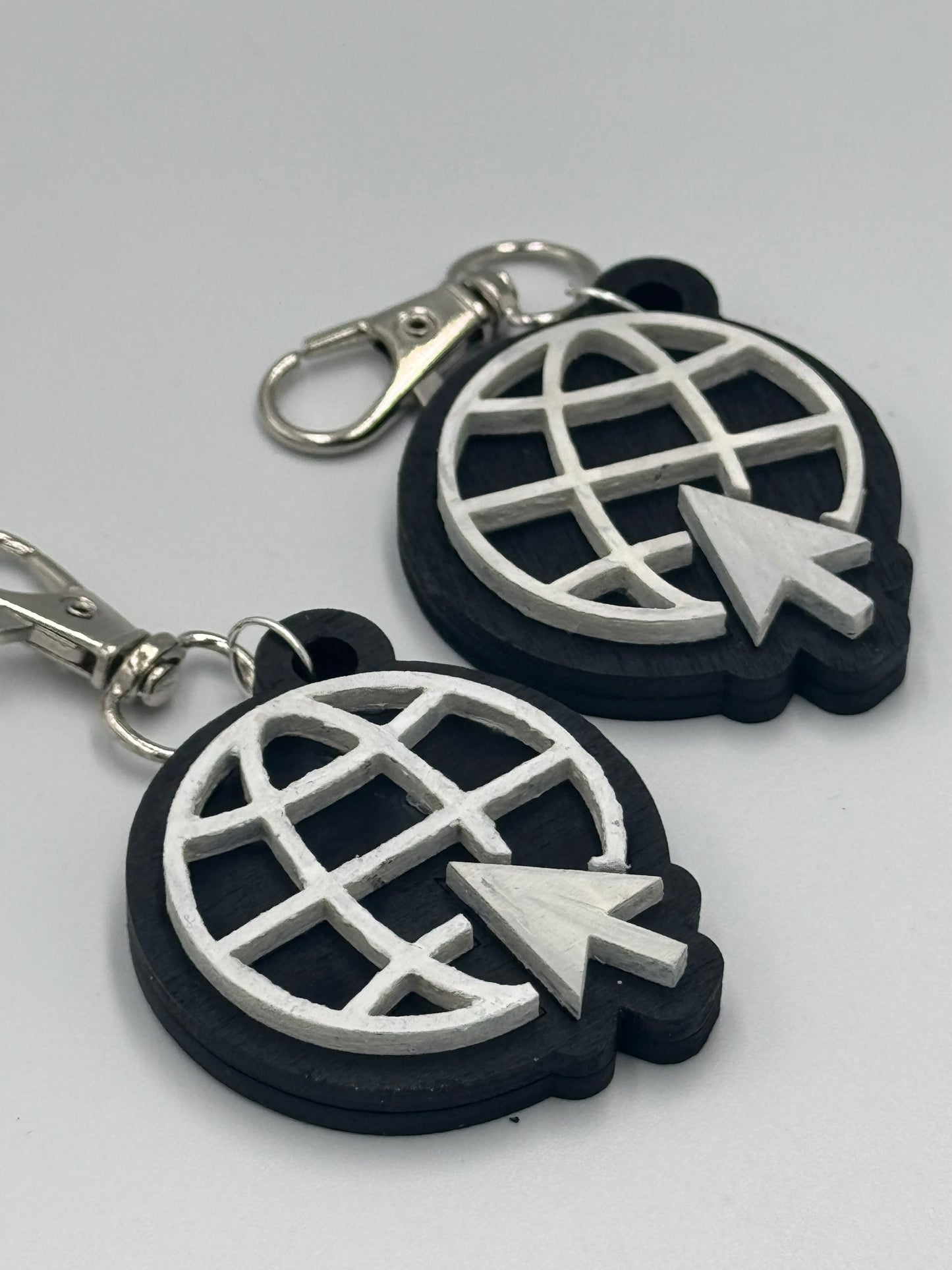Smart & Stylish: Personalized Tappy Card Keychains