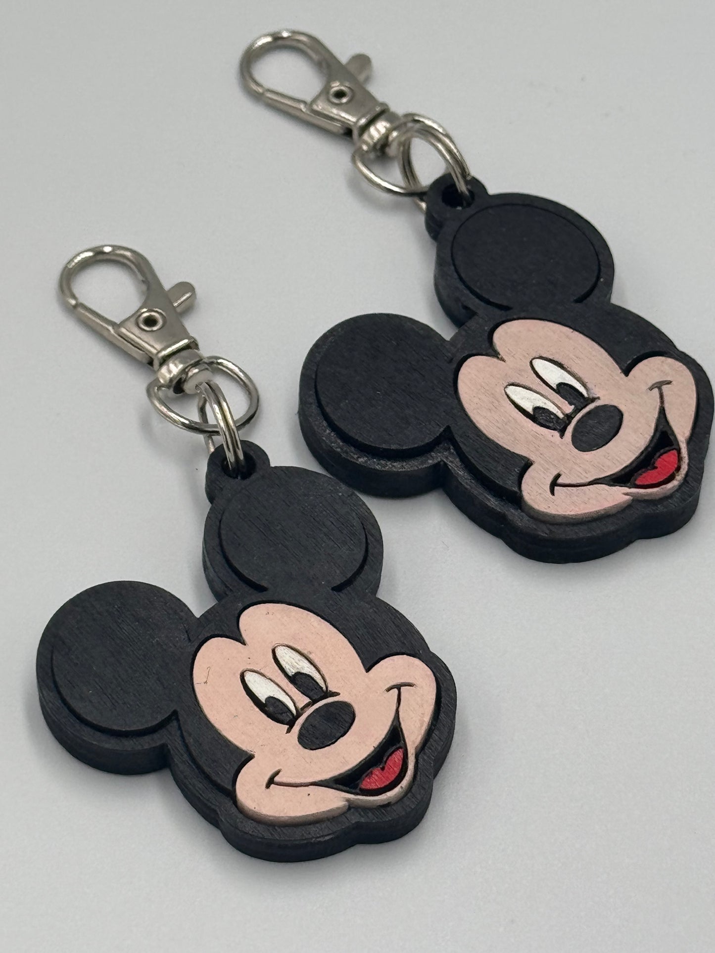 Smart & Stylish: Personalized Tappy Card Keychains