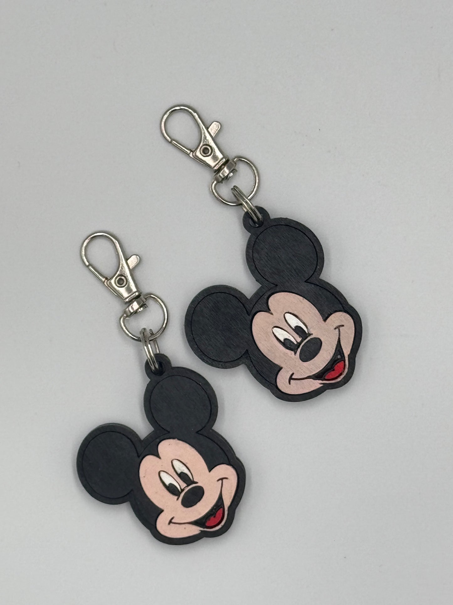 Smart & Stylish: Personalized Tappy Card Keychains